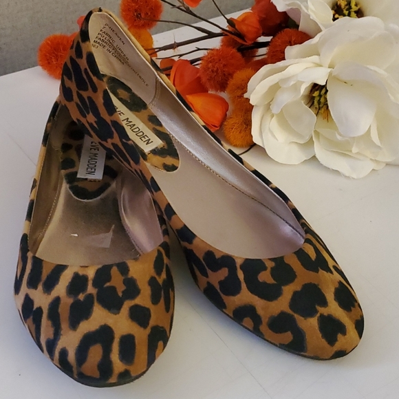 Steve Madden Shoes - Steve Madden Heaven Flats Brown/Black Size 7
